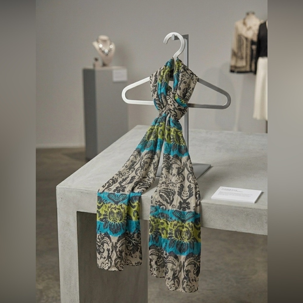 Elegant Multicolor Patterned Scarf